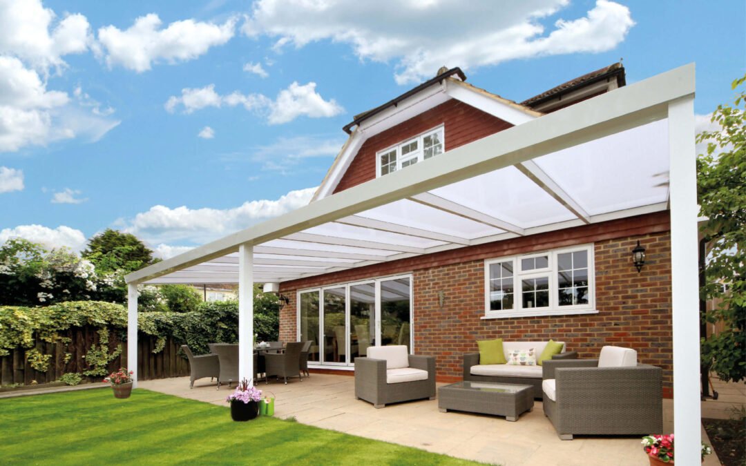 Verandas vs Conservatories: Which One is Right for Your Home?